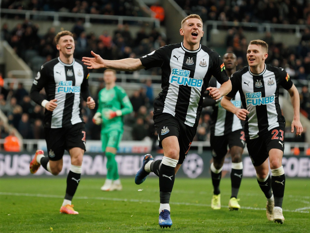 英超争五激战收官：曼城蓝军晋级欧冠，维拉遗憾错失